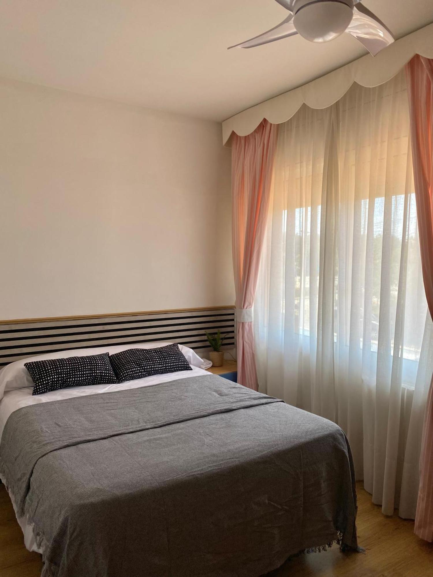 Villa Isabel Sitges, Rocamar Sant Pere De Ribes Esterno foto