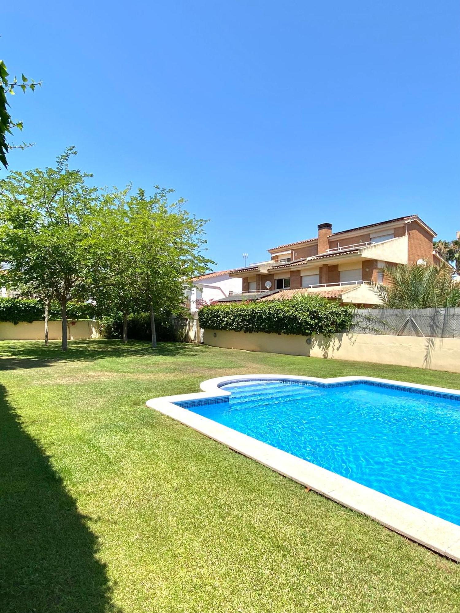 Villa Isabel Sitges, Rocamar Sant Pere De Ribes Esterno foto